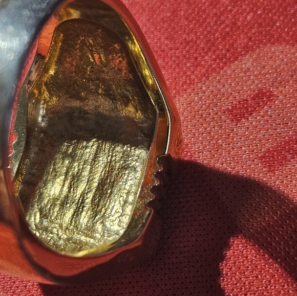 Gold and Black Masonic Ring - Picture 13 of 13